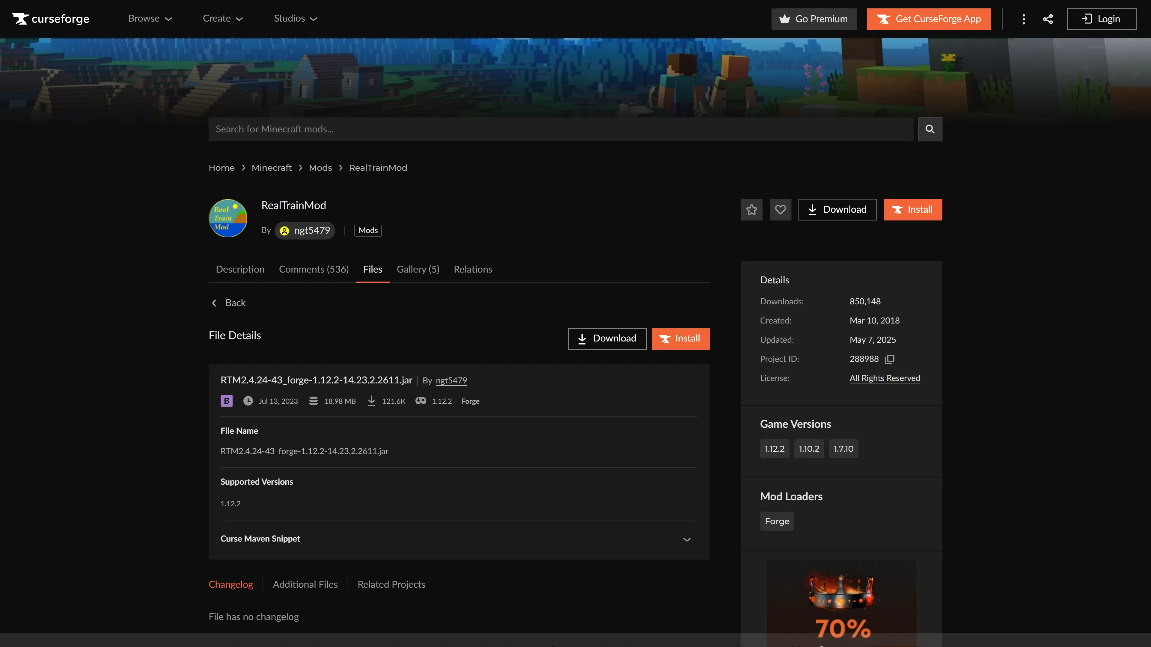 CurseForgeのRealTrainModのダウンロードページ 中央付近と右側に異なる2つの「Download」ボタンがある